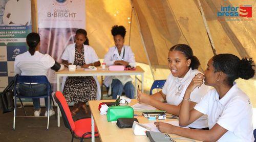 Geração B-Bright celebra Dia de São Valentim com feira de saúde em apoio à comunidade