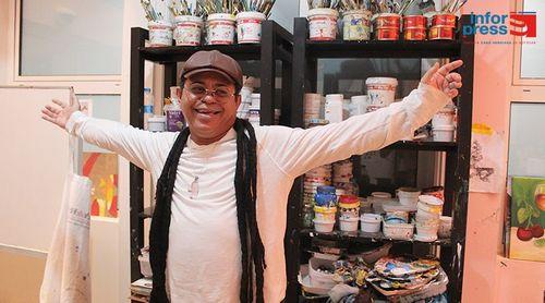 Artista Tony Kaya vive “praticamente da arte” e faz da sua escola um espaço que transforma talentos