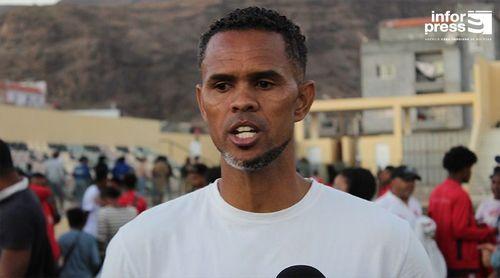 Futebol/Campeonato CV: Ultramarina vai ao Sal para pontuar apesar do pouco tempo para preparar o jogo -treinador