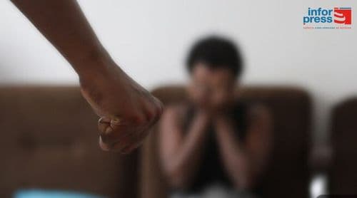 Praia: Ministério Público manda deter dois indivíduos por maus-tratos a ascendente e violência baseada no género