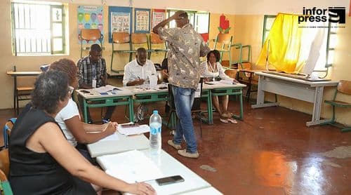 Legislativas2026/Praia: Processo de votação decorre com normalidade e afluência moderada as urnas