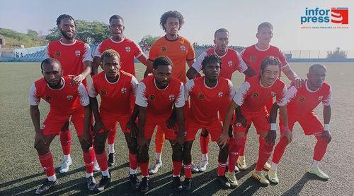 Futebol/Fogo: Vulcânico goleia Juventude no fecho da jornada e reparte liderança com Académica