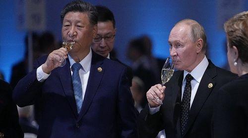 Xi Jinping apela à “paz mundial” em mensagem de Ano Novo dirigida a Putin