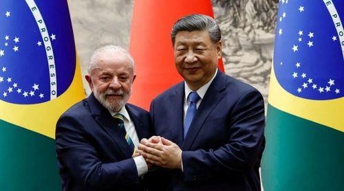 Brasil e China avaliam positivamente sinais de diálogo entre Putin e Zelensky