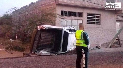 São Vicente: Acidente envolvendo carrinha de cabine dupla provoca três vítimas mortais (CORRIGIDA)