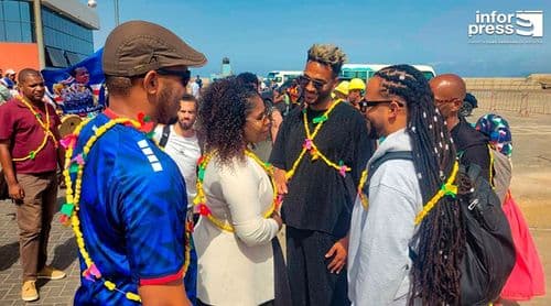 Porto Novo/São João: Milhares de pessoas encheram antigo estádio municipal para o concerto dos Calema