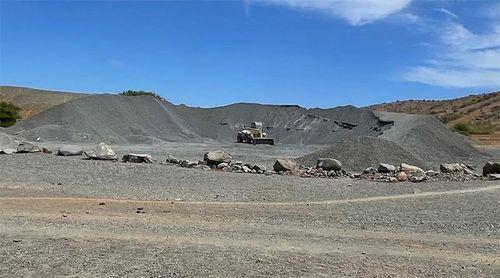 Câmara Municipal do Maio suspende parceria público/privado para exploração de inertes do Monte de Brita    