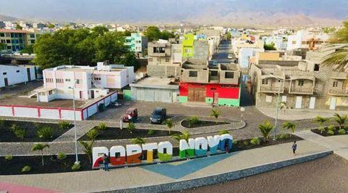 Porto Novo: Smiley Kids (Luxemburgo) vai continuar a apoiar crianças desfavorecidas com kits escolares – presidente