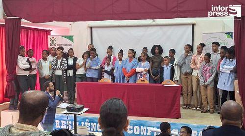 Santo Antão: Ribeira Grande aposta em educadores de pares para prevenir violência e promover direitos das crianças 