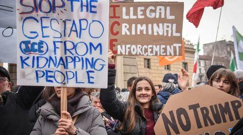 EUA gastam 38,3 mil milhões de dólares em alojamentos para imigrantes detidos