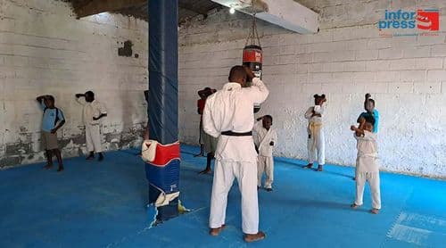 Santa Catarina: Instrutor defende karaté como meio de disciplina e coesão social