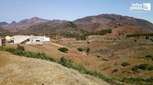 Santo Antão/Planalto Leste: Associação Luz Viva emprega 20 chefes-de-família com reabertura do emprego público