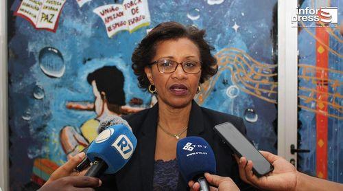 Ministra realça ganhos no sector da justiça mas considera que o resultado está ainda aquém do desejado