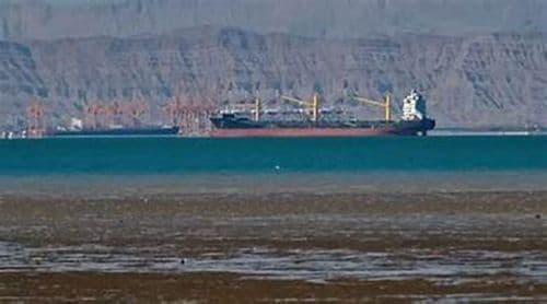OMI regista 29 ataques a navios no estreito de Ormuz desde início da guerra