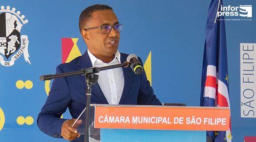 São Filipe: Nuías Silva diz que praça e alameda de Cruz dos Passos visam resgatar vivência na cidade