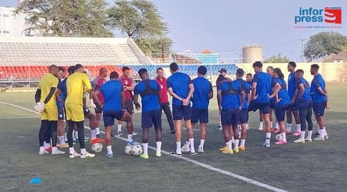 Futebol/FIFA Series: Selecção de futebol já está a caminho da Arábia Saudita