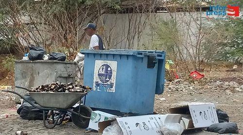 Praia: Catadores de lixo nos contentores reclamam apoio e materiais de higiene para uma vida saudável