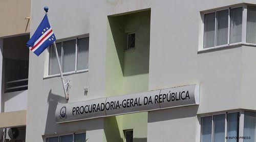 PGR diz haver falta de verdade nas denúncias sobre dificuldades de advogados em contactar reclusos na Cadeia de São Vicente