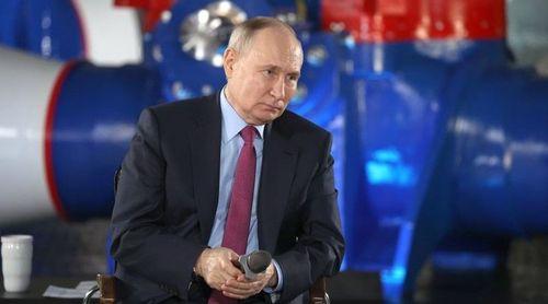 Eleições na Rússia arrancam com Putin sem oposição para quinto mandato