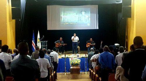 Boa Vista presta última homenagem ao compositor Nha Vão