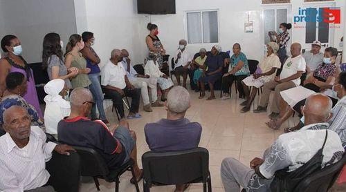 Porto Novo: Grupo de mulheres ligadas à Igreja Universal procura parceiros para um projecto de assistência a pessoas idosas