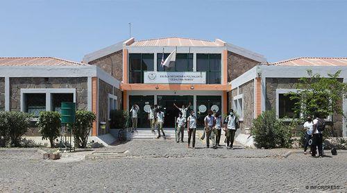 Congelamento de Notas: Professores optam pelo lançamento das notas do II trimestre no SIGE em prol dos alunos