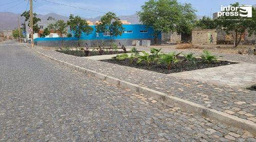 Porto Novo: Autarquia homenageia calceteiros com investimento mais de 11 mil contos na requalificação urbana    