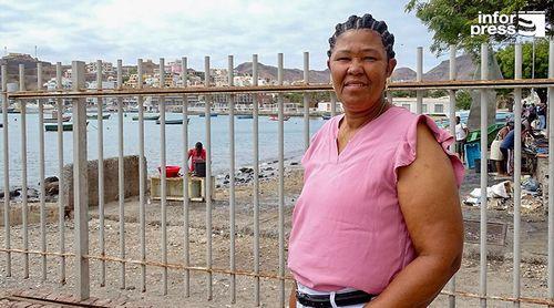 São Vicente: Maria do Céu sente “orgulho” em ser peixeira e dar continuidade à “herança” da família