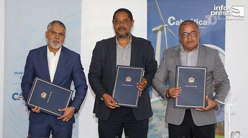 Governo assina contrato com Cabeólica para execução de projecto que vai duplicar produção de energia eólica