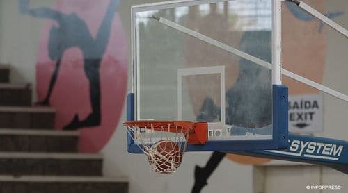 Basquetebol/Santiago Sul: Bairro perde com Revolutions (57-71) e "baralha" as contas do apuramento para o play-off