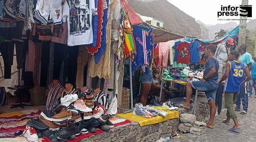 Paul/Festa do Município: Comerciantes e feirantes reclamam da fraca venda na festa de Santo António