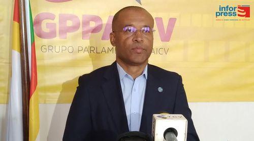 PAICV diz que Cabo Verde saiu a perder em toda a linha em matéria de transportes aéreos e marítimos