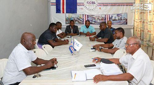 Agentes de segurança prisionais denunciam insegurança nas cadeias e ameaçam com greve de três dias