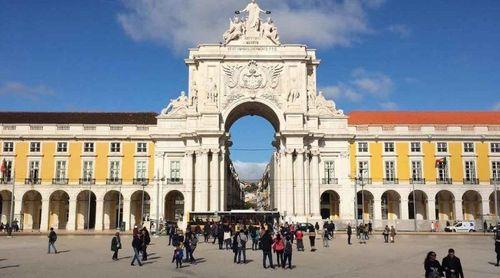 Relatório sugere semestre preparatório para alunos dos PALOP que procuram Portugal