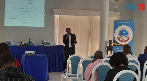 Plano de Estratégia Nacional de desenvolvimento regional e local apresentado no Sal para recolha de subsídios