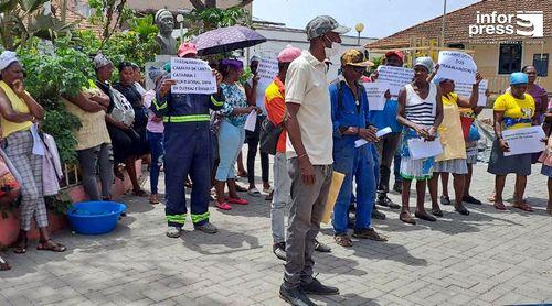 Santa Catarina: Trabalhadores do saneamento manifestam-se para reivindicar implementação do PCFR