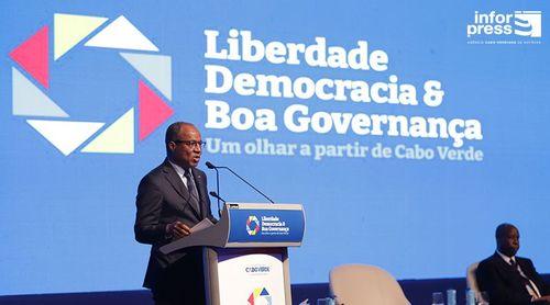 PM destaca como “grande ganho” da conferência internacional o posicionamento de Cabo Verde como um país de referência