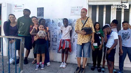 Portugal: Artista cabo-verdiano Mito Elias e Ana Rita Pires levam projecto “Alt_Print” às crianças da Cova da Moura (c/áudio)