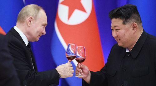 Coreia do Sul, Japão e EUA condenam pacto entre Pyongyang e Moscovo