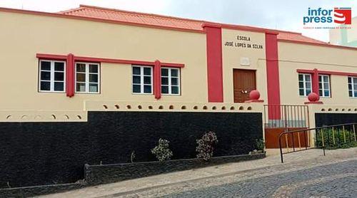Ribeira Grande: Delegação do ME e associações francesas investem quase dois mil contos na Escola Básica da Ponta do Sol