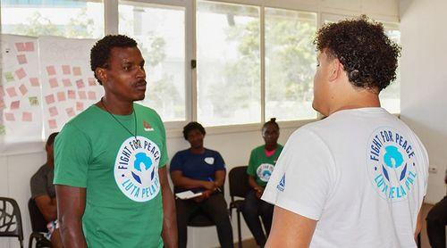 São Vicente: Organização Luta pela Paz realiza formação Campeões na Vida para treinadores de desporto