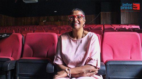 Dia Mundial do Teatro/São Vicente: Actriz estreante aos 55 anos vê teatro como sua “libertação” (c/vídeo)