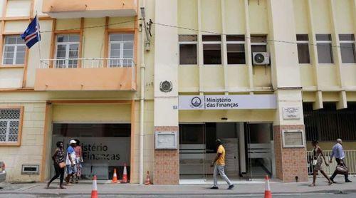 Défice público cai para 0,03% e dívida pública para 107,9% no primeiro trimestre de 2024