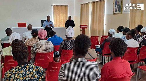 Santa Catarina: Mulheres do sector informal iniciam formação em género e empreendedorismo (c/áudio)