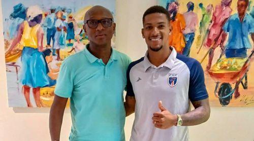 Internacional cabo-verdiano Márcio Rosa apadrinha Escola de Futebol de Pensamento - Atletas de Cristo