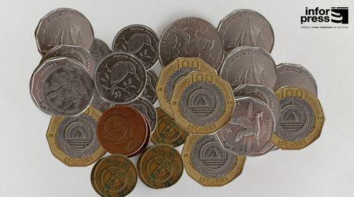 Praienses reclamam da escassez de moedas e pedem à autoridade competente para pôr cobro à situação