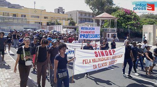 São Vicente: Sindep pondera realizar greve dos professores em Maio para provocar alteração no calendário das avaliações