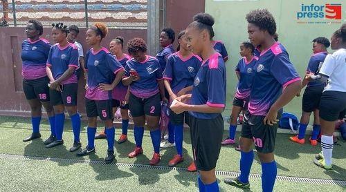Futebol feminino/Santiago Sul: Bayer vence Kumunidadi (2-1) no jogo inaugural do campeonato