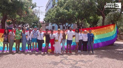 Praia: Comunidade LGBTI realiza mini-marcha para celebrar diversidade e pela " Liberdade do Ser"