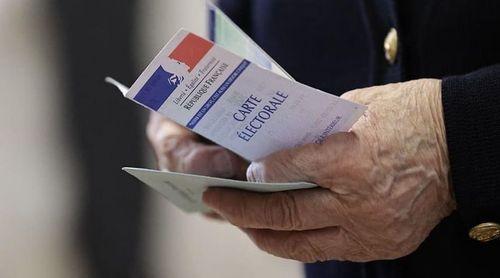 França: Afluência às urnas de 26,63% às 12:00 locais é a mais elevada desde 1981